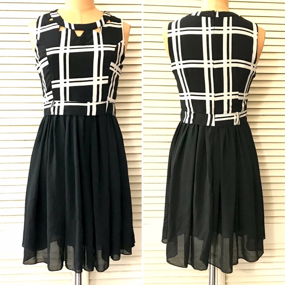 Petit Monde Womens Dress Small Black White Sleeveless Fit Flare Chiffon Party